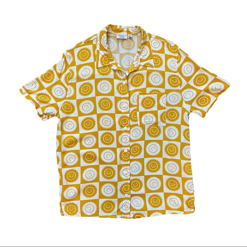 Smiley face button up